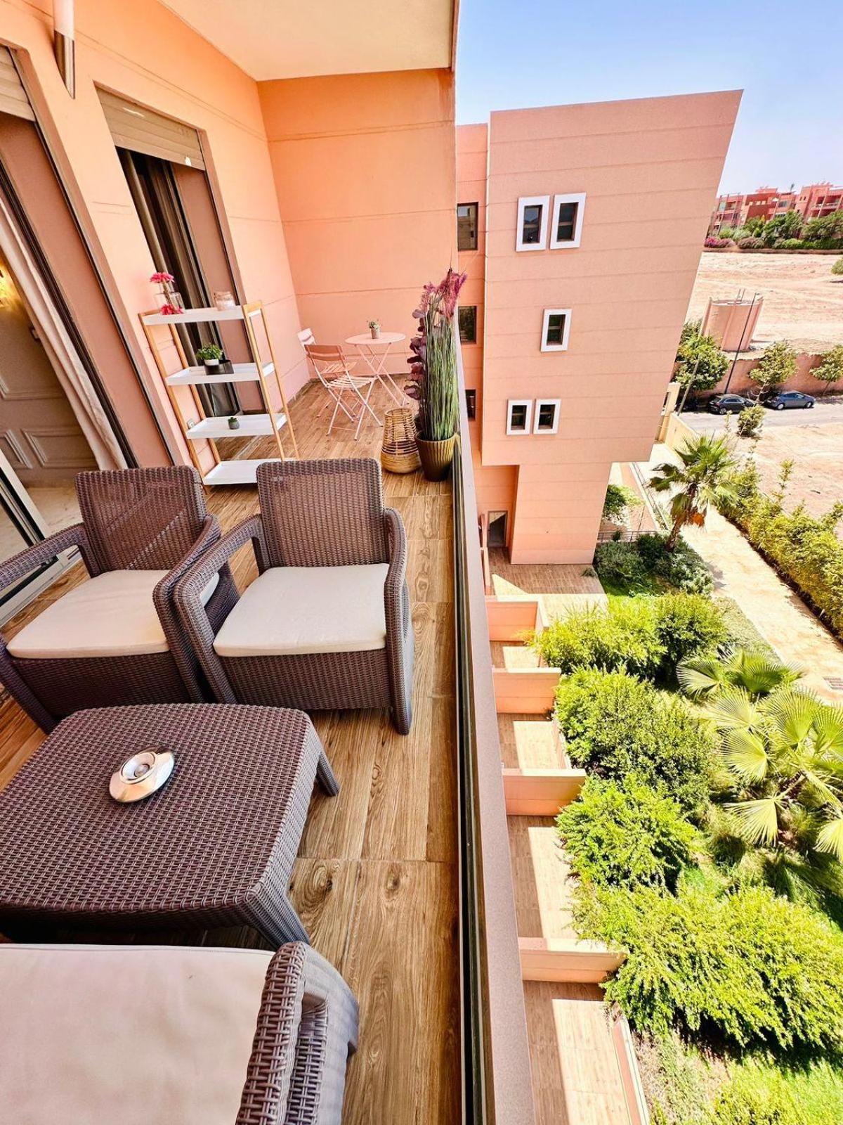 Appartement Luxueux Avec Piscine 10 Minutes Du Centre Ville Marakeş Dış mekan fotoğraf